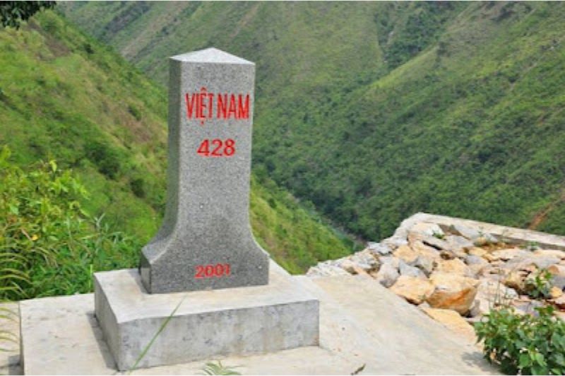 Milestone 428 Ha Giang - Historical place of the Vietnamese people
